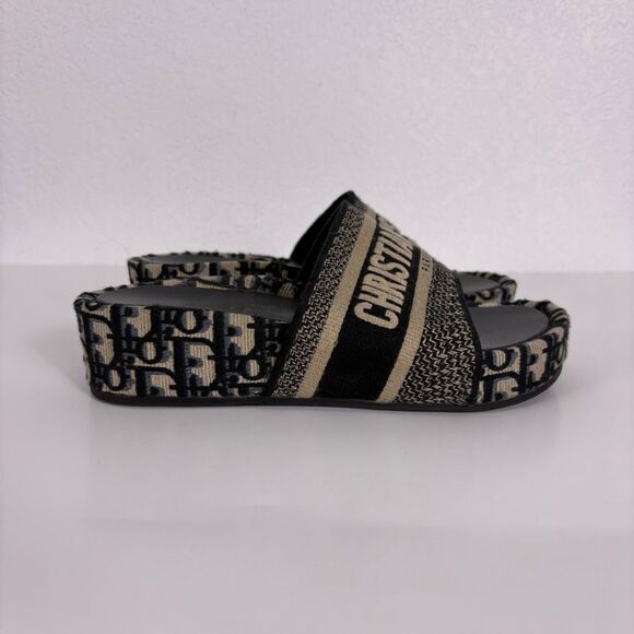 Christian Dior Dway Cloth Embroidered Black Platform Slide Sandals Size 38 - Picture 1 of 12